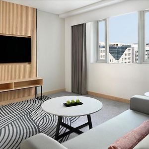 Junior King Suite